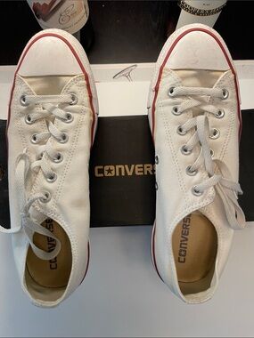 Vintage Converse White Low-Top Canvas Sneakers with Red Accent